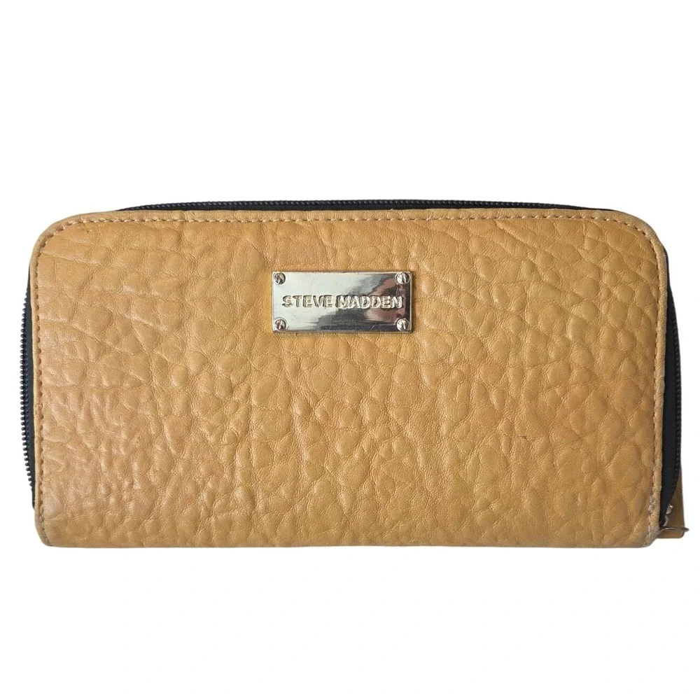 Steve Madden Zip Around Wallet Tan Pebble Leather‎ Gold Interior
